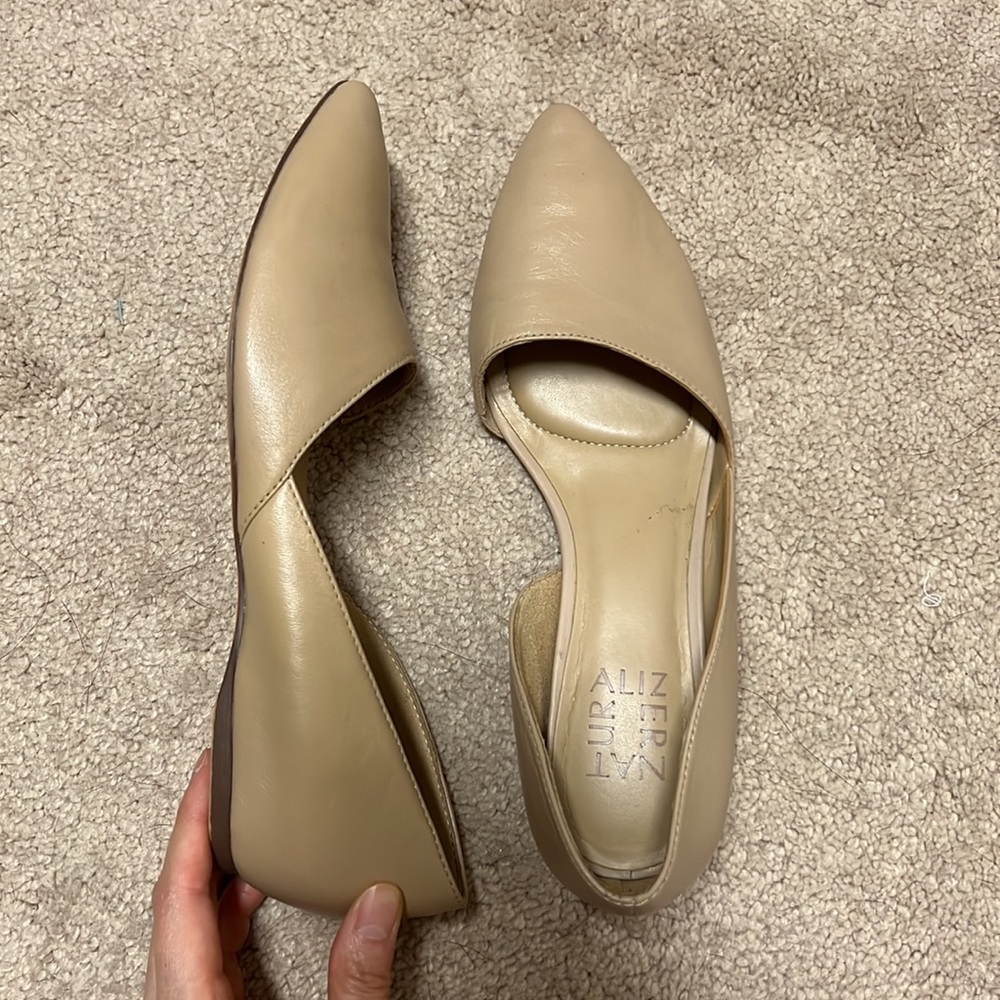 New in Box Naturalizer Samantha Taupe Leather Flat dorsay flat